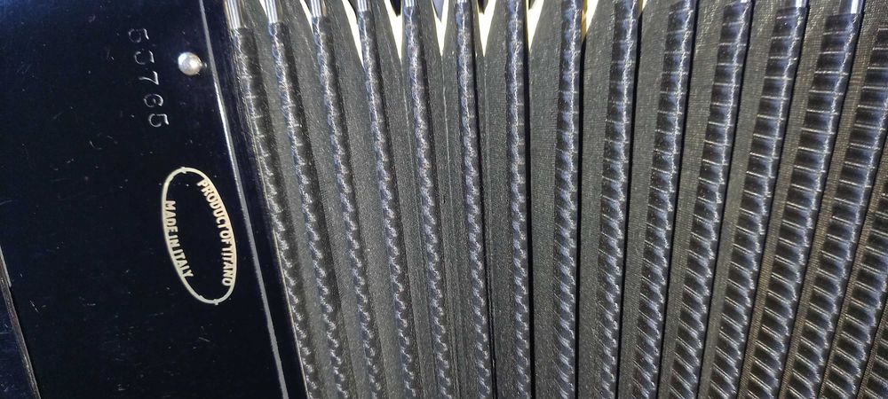 Akordeon włoski TITANO 120