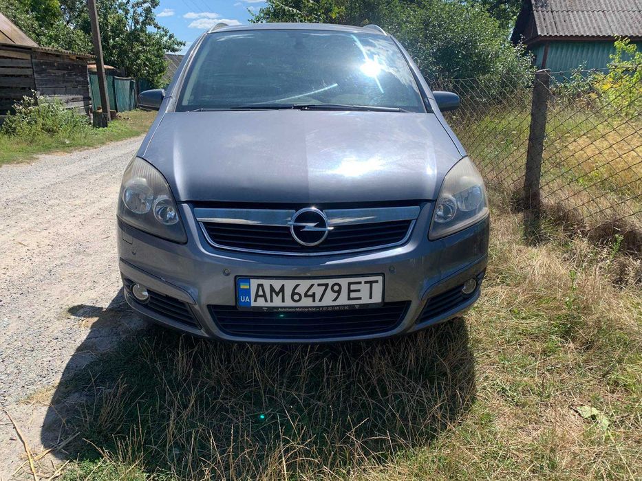Опель зафіра б продам