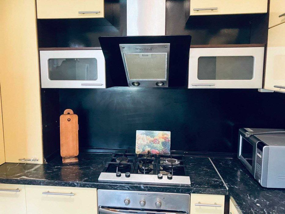 Продається добротний будинок в Богодухові,