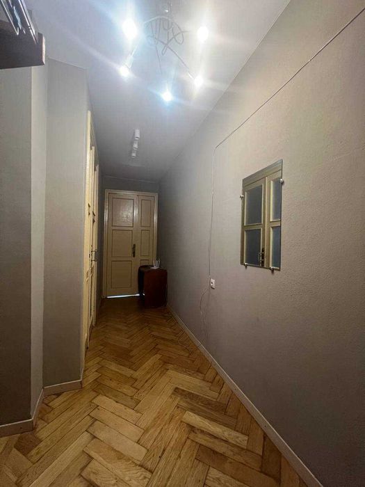 Продам 3 к кв Центр проспект Независимости Сталинка 71 кв м 4 этаж ЭКС