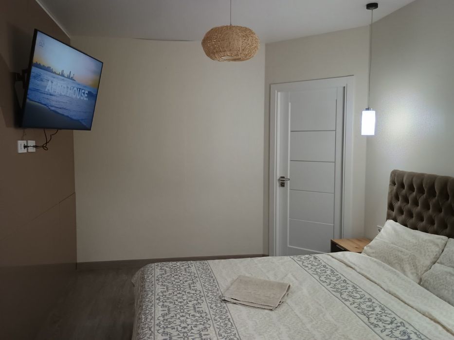 Квартира подобово, погодинно 2 кв на Набережній Тепла