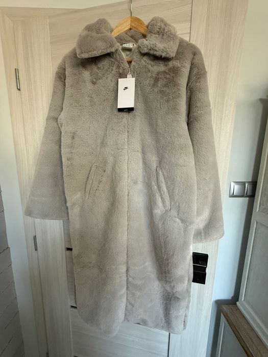 Płaszcz Nike XS nowy