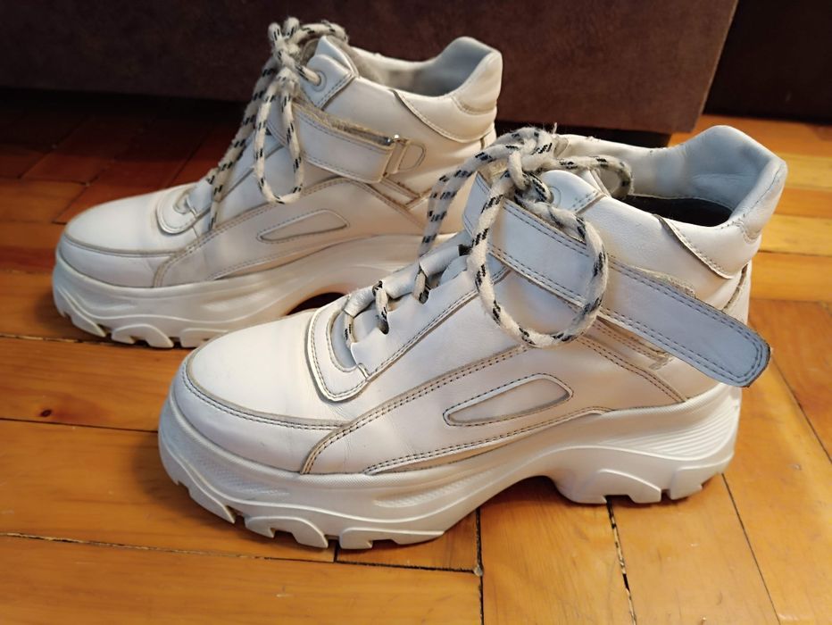 Кроссовки демисезонные 37р.