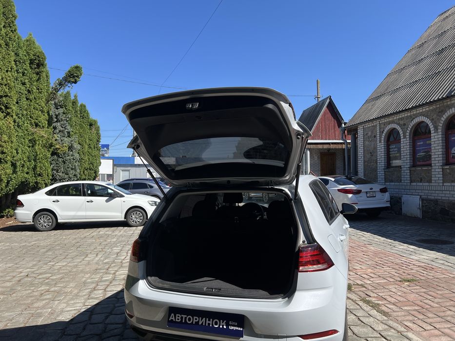 Volkswagen E-Golf 2017