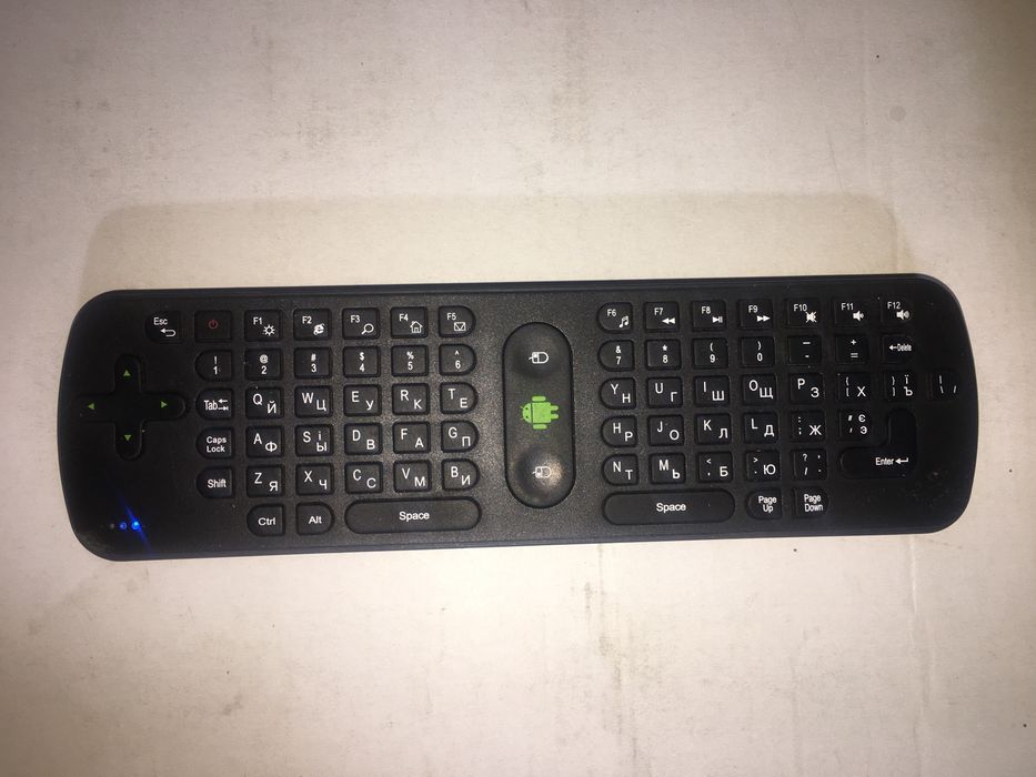 Миниклавиатура , беспроводная мышь