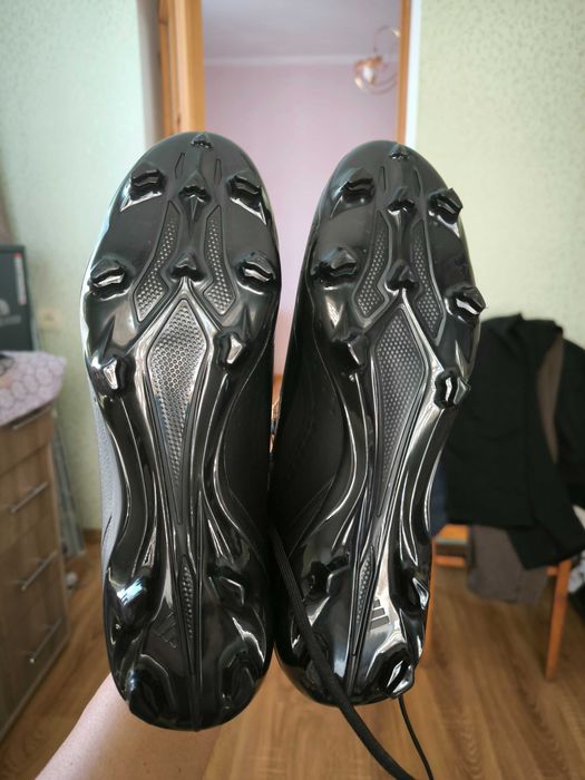 Продам бутси Adidas X Crazyfast. Нові.