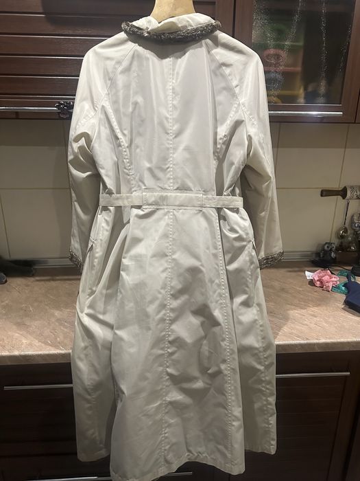 Куртки і плащ б/у