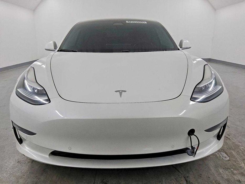 Срочно Tesla Model 3 2019 Long Range