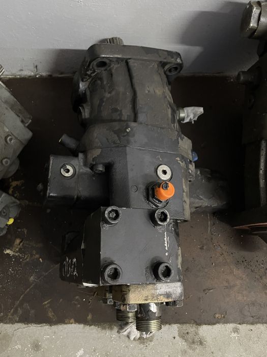 Silnik hydrauliczny caterpillar m312 silnik jazdy do koparki CAT 312