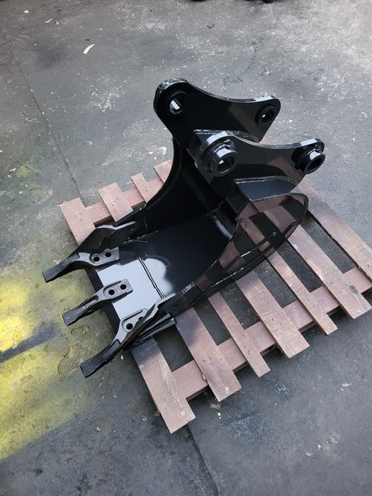 Łyżka 40cm z zębami pasująca do koparki koparko ładowarki JCB 3cx 4cx