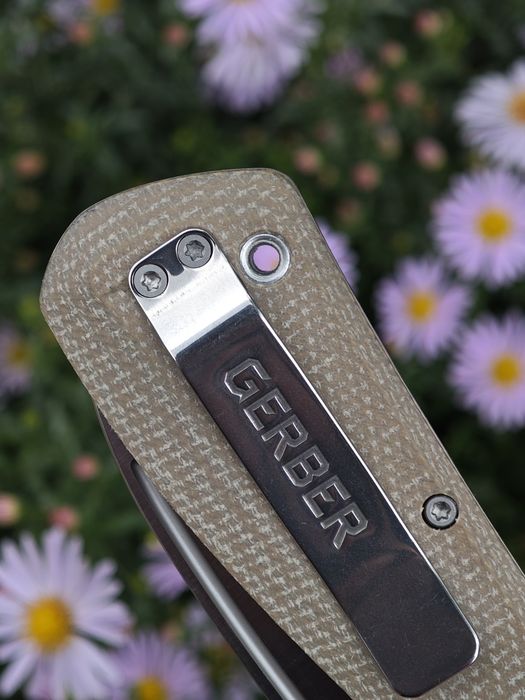 Ніж складний Gerber Mansfield , замок Slip Joint, накладки Natural Micarta , клинок D2,полировка Satin, упаковано в коробку.
