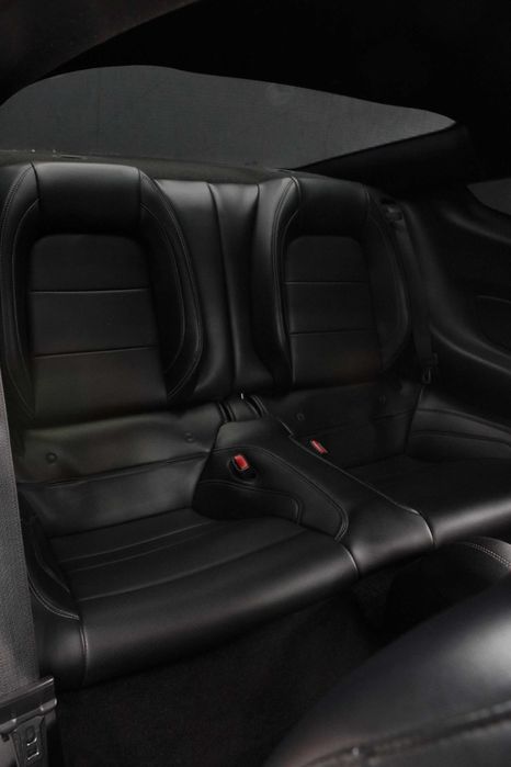 Ford Mustang 2.3i EcoBoost Pack Performance 317 CV (419€/Mês) - 120 Meses