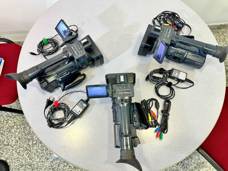 Vendo cameras Sony HDR FX1000 c/ malas