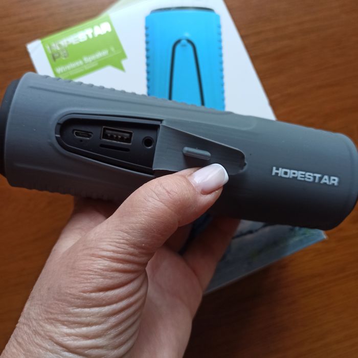 Портативная музыкальная  Блютуз колонка велосипедная.