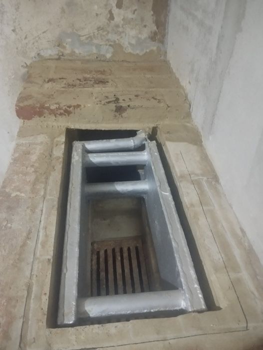 Котел в грубу камін