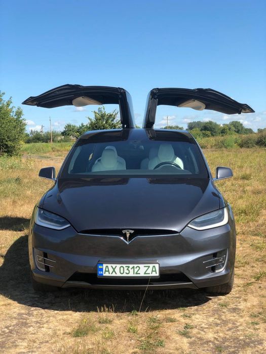 Tesla Model X 2016