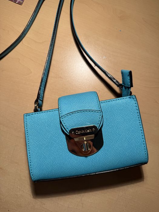 Оригінальна Calvin Klein Saffiano Mini Crossbody Bag, блакитна