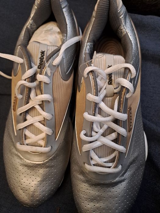 Buty sportowe damskie