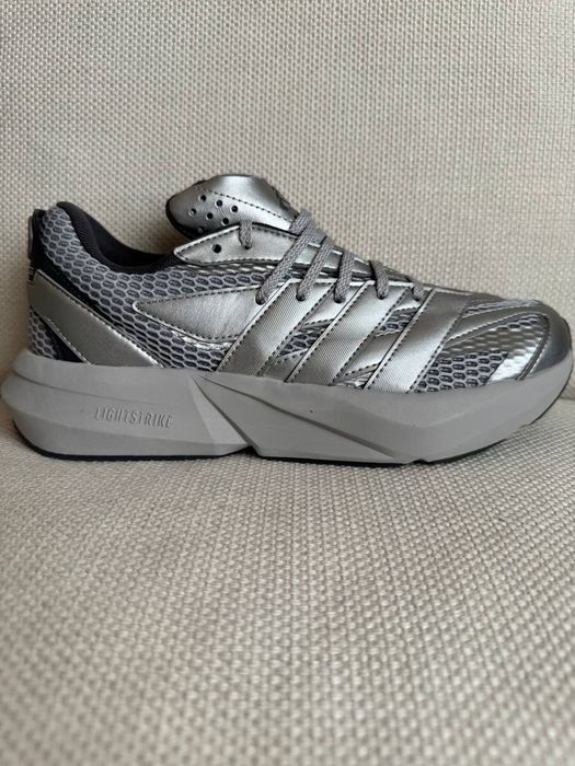 Кросівки Adidas оригінал