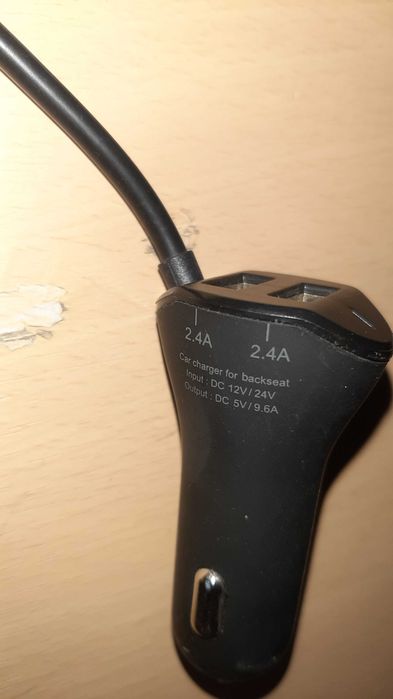 Ładowarka 12/24V samochodowa USB x 4 gniazda  2,4V  uniwersalna