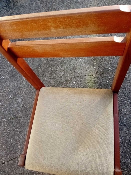 Extendable Table and Used Chairs64552116701697124