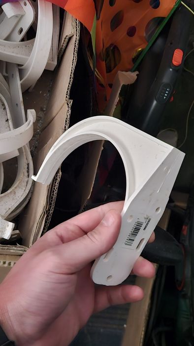 Uchwyt rynnowy Marley 125, ok. 40-50 szt