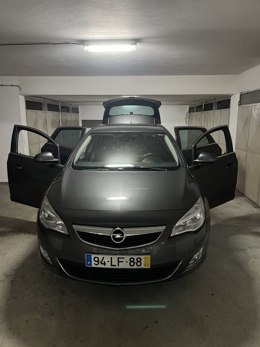 Opel Astra 1.7 CDTI (125 cv) 2011 | GPS + Cruise Control + Jantes 17”