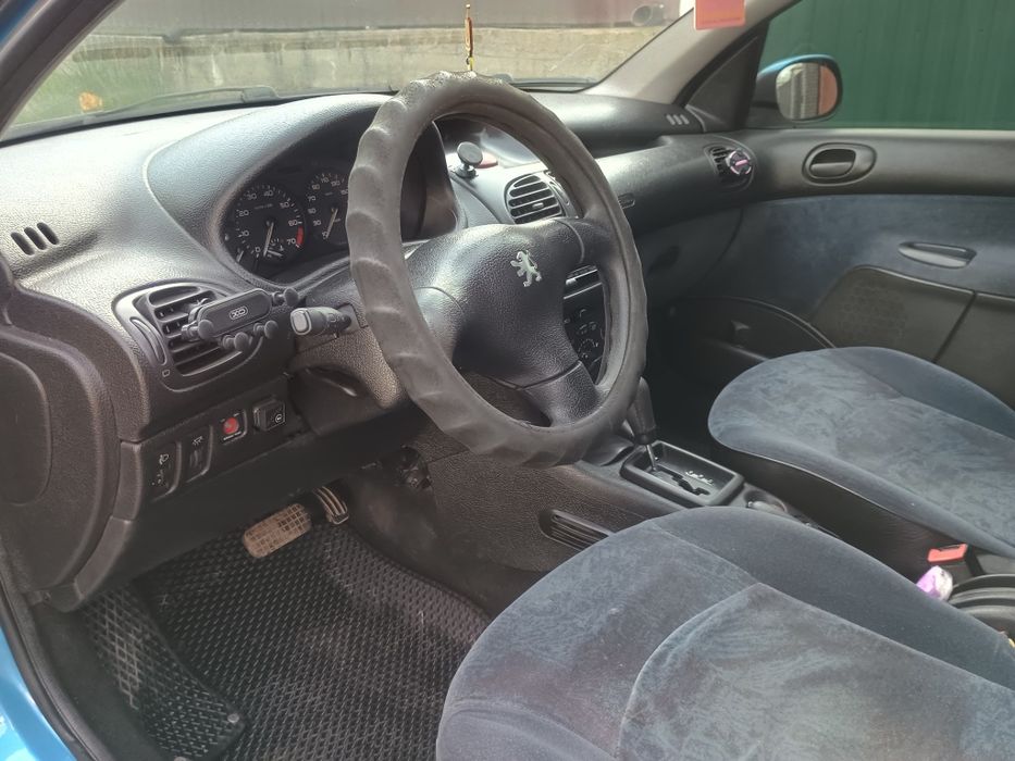 Пежо 206 1.4 автомат