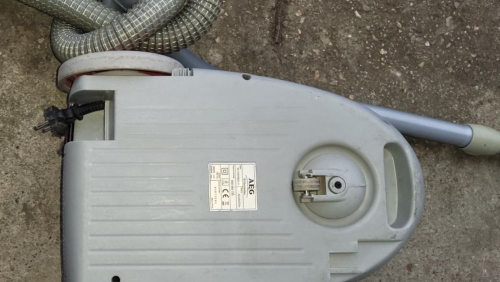 Odkurzacz Electrolux AE2000 Trio 2000W