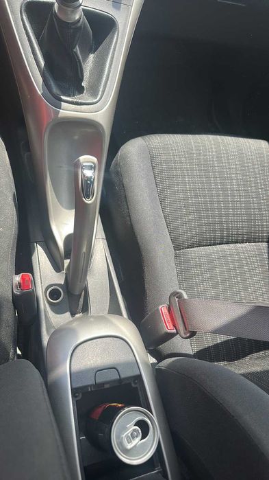 Розборка запчастини Toyota Auris E150 Тойота Аурис дизель