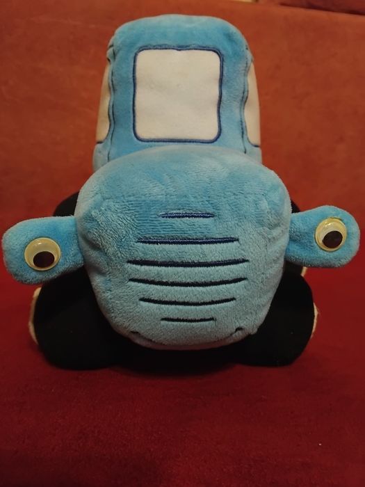 М'яка іграшка синій трактор