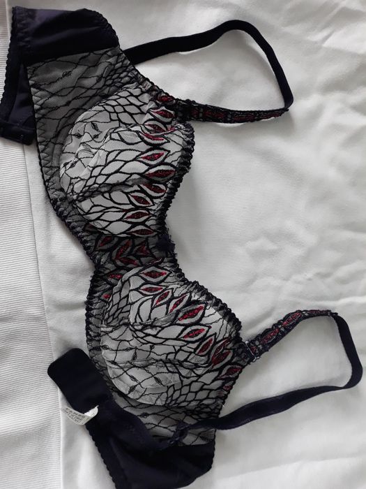 Biustonosz  Dalia  cienki  85 B