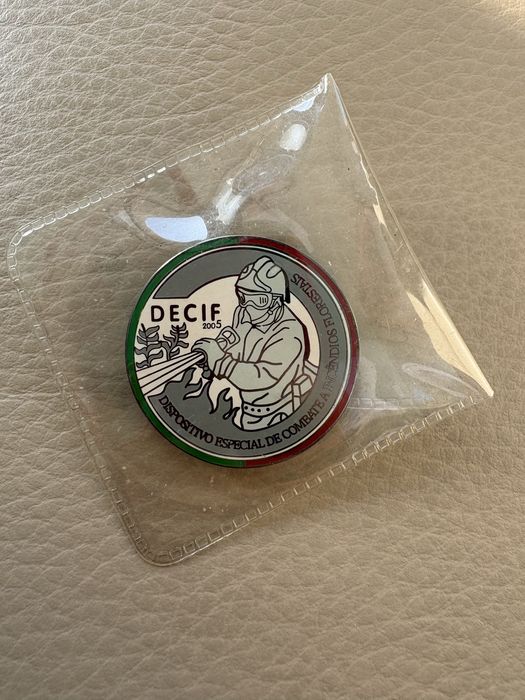 Alfinete DECIF 2005