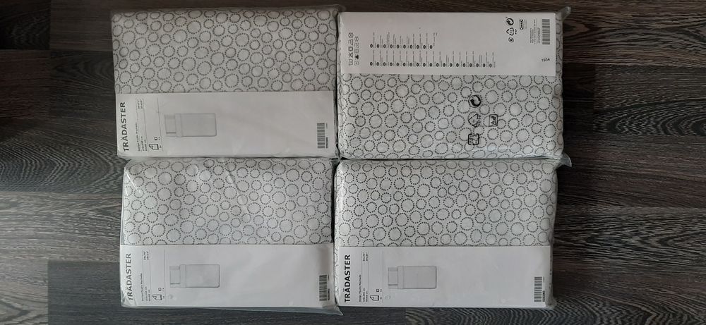 Комплекты постельного белья  IKEA TRADASTER. В наличии три штуки.