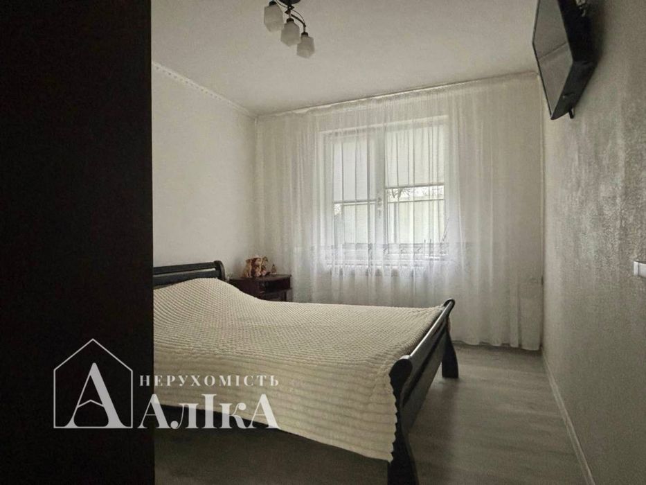 Продам будинок на березі річки Дністер