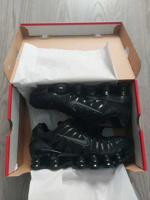 Shox_TL_Czarny R.37,5