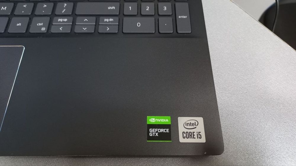 Ігровий Dell Vostro 7500/ I5 - 10300H/  DDR4 - 24 /SSD M2 NVMe 512/ GTX-1650TI
