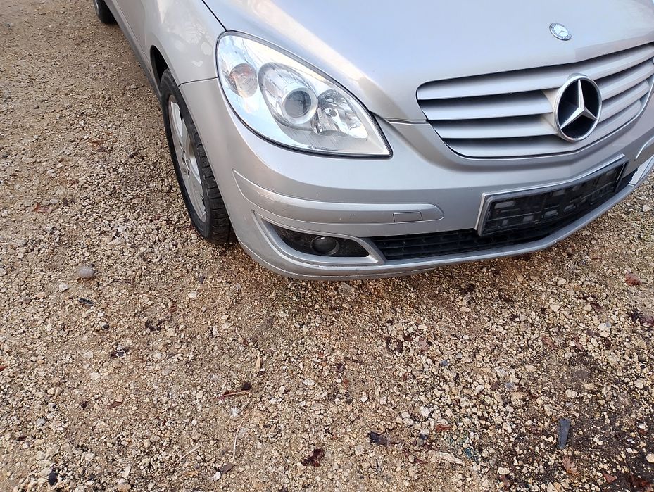 Zderzak przód Mercedes b klasa