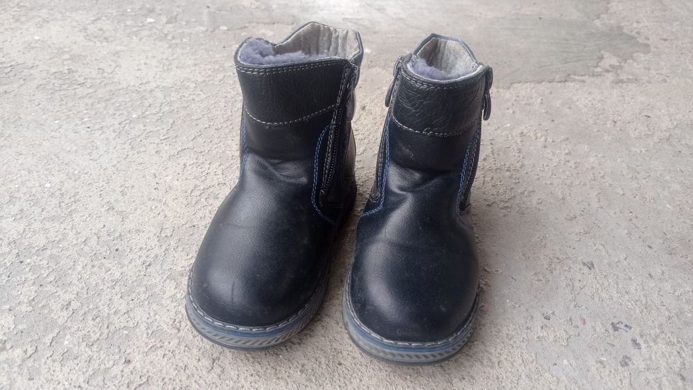Ботинки зимові 25р. практично нові
