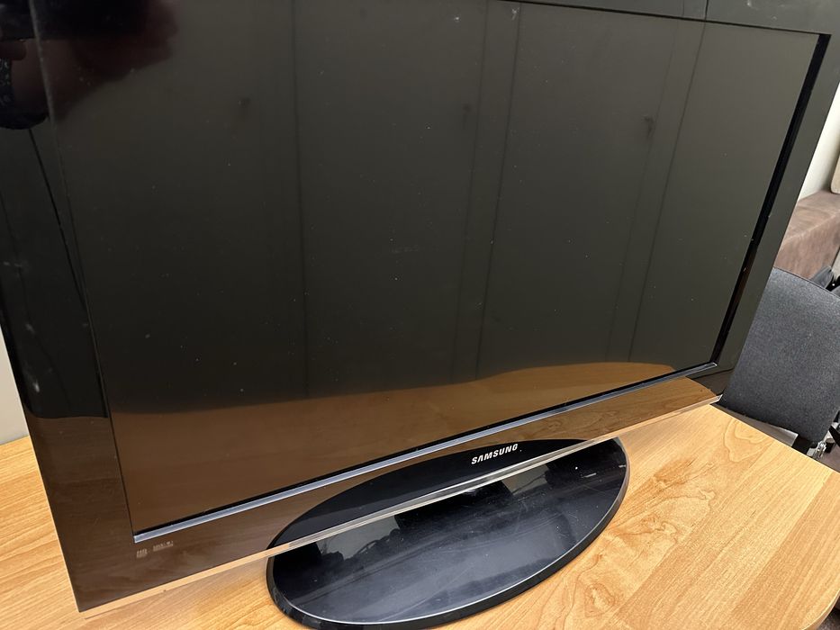 Samsung LE32A551P2R - podzespoły