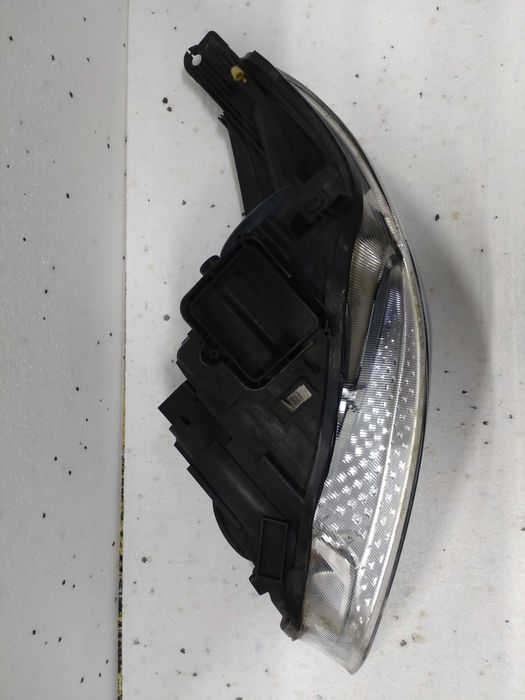 lampa prawa ford focus mk3 lift f1eb-13w029-ae rok 2014-