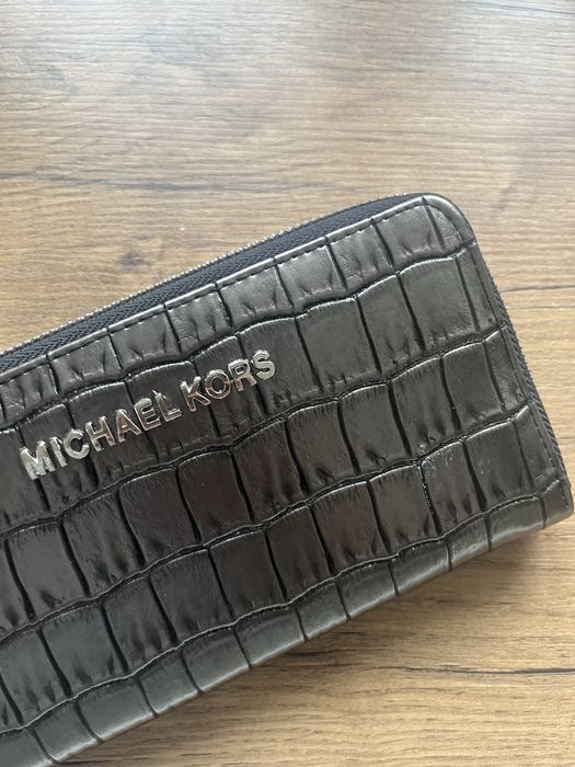 Portfel Michael Kors damski Jet Set Travel Krokodyl Metaliczny Grafit duży