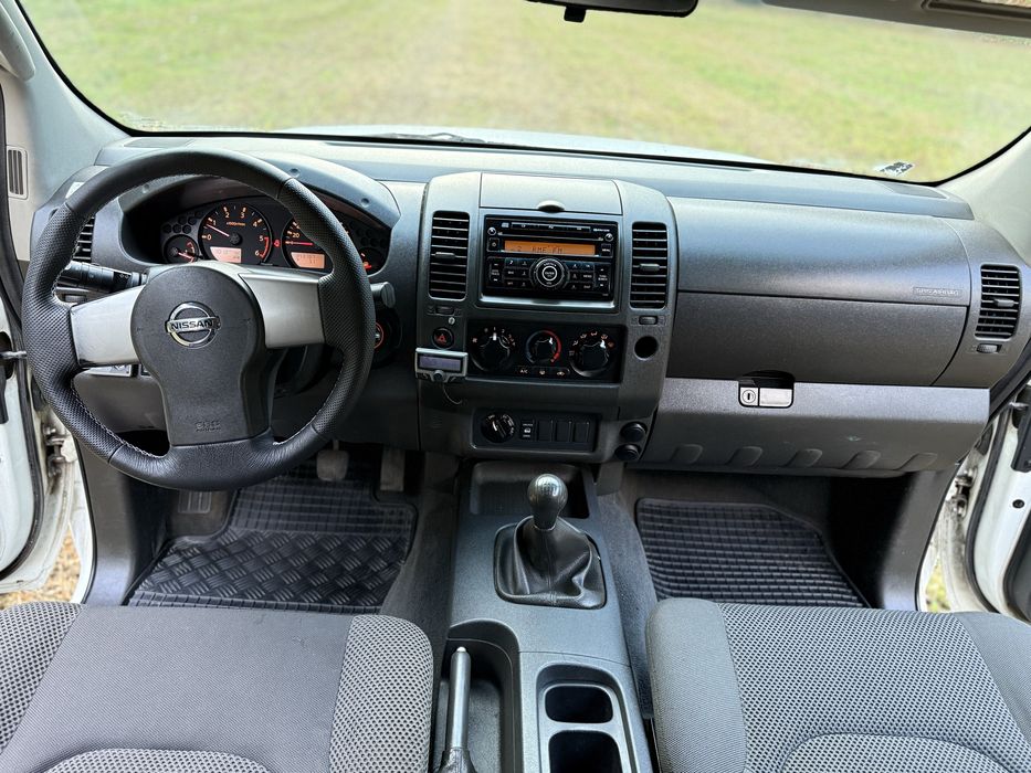 Nissan Navara Pick Up 2,5 dci Zadbana Ciężarowa