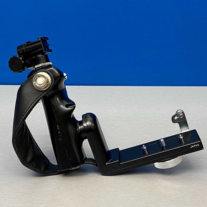 Mamiya Left Hand Grip | Multi-System