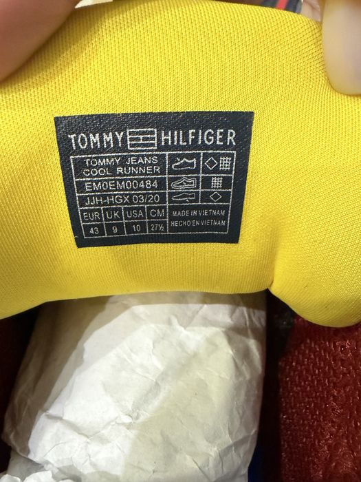 Продам мужские кроссовки Tommy Jeans