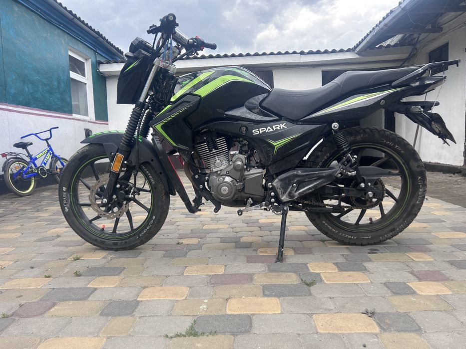 Продам спарк р 36
