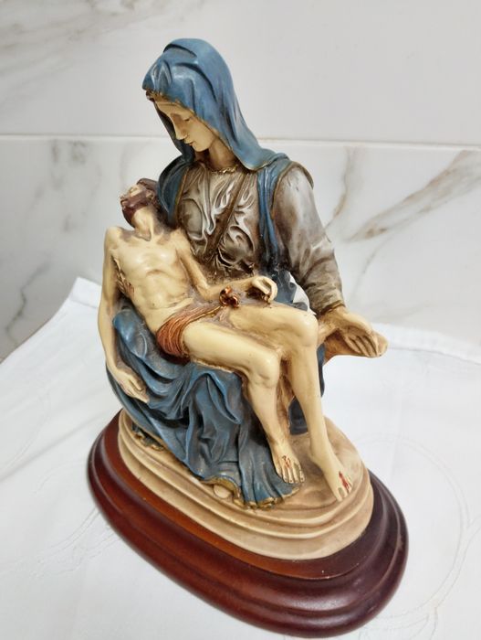 Imagem/Estátua, Virgem Pietà