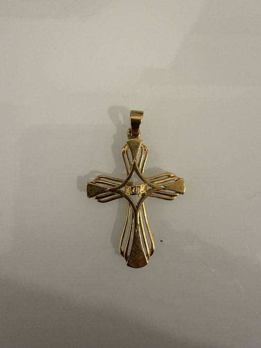 Crucifixo de ouro 19.2kt