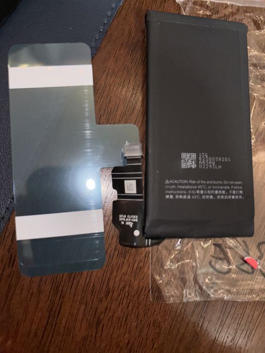 Батарея google pixel 8