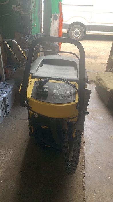 Акумуляторна підлогомийна машина Karcher BR 530 АКБ Б/У
